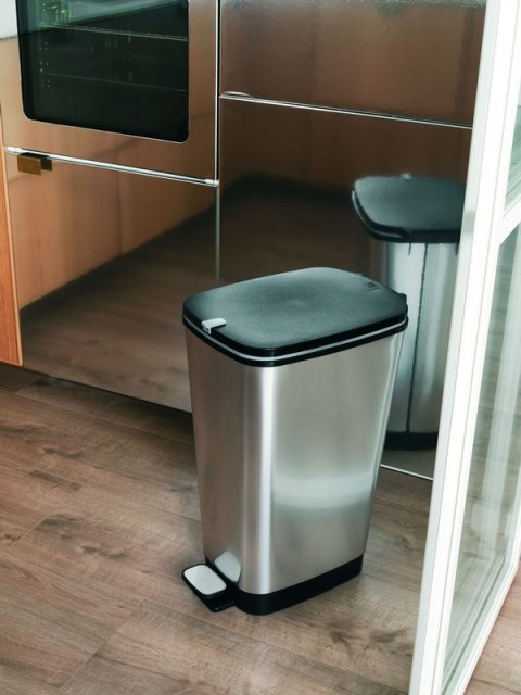 KOSZ NA ŚMIECI CURVER, Z PEDAŁEM 45L - METALIZOWANY
